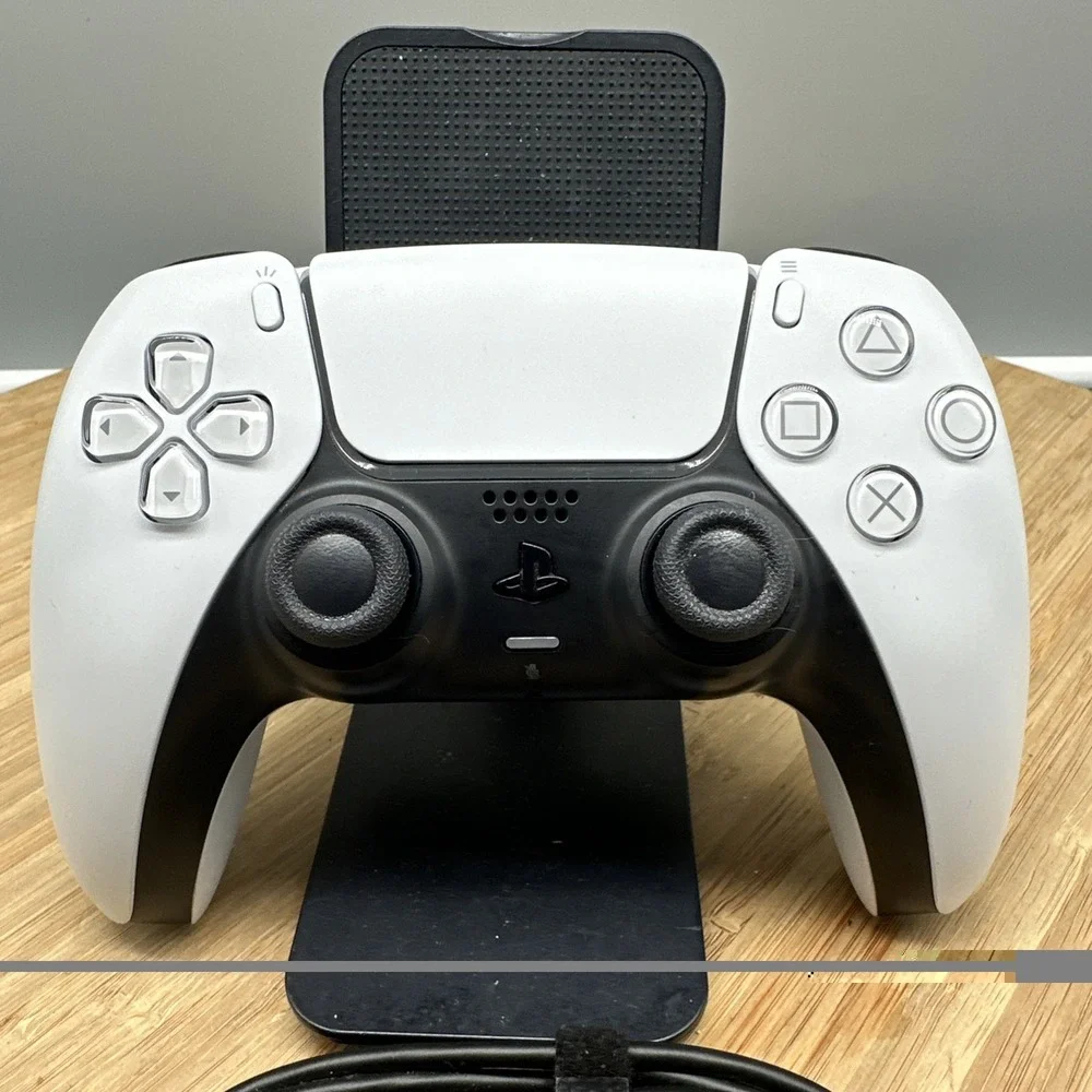 Sony PS5 Playstation 5 DualSense Wireless Controller White With Charger Cable